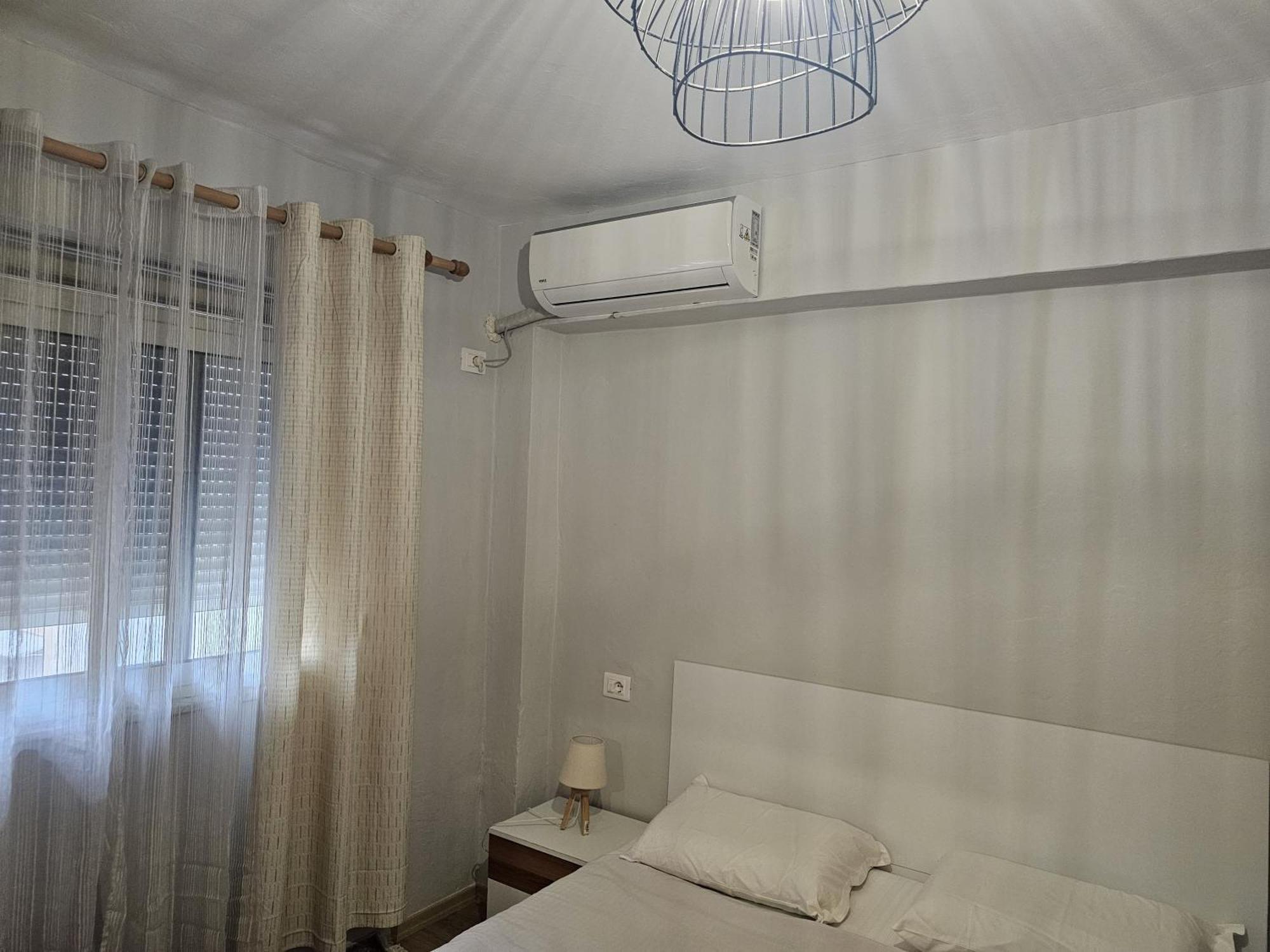 Library Apartment By Bohem Rentals Durrës Exterior foto